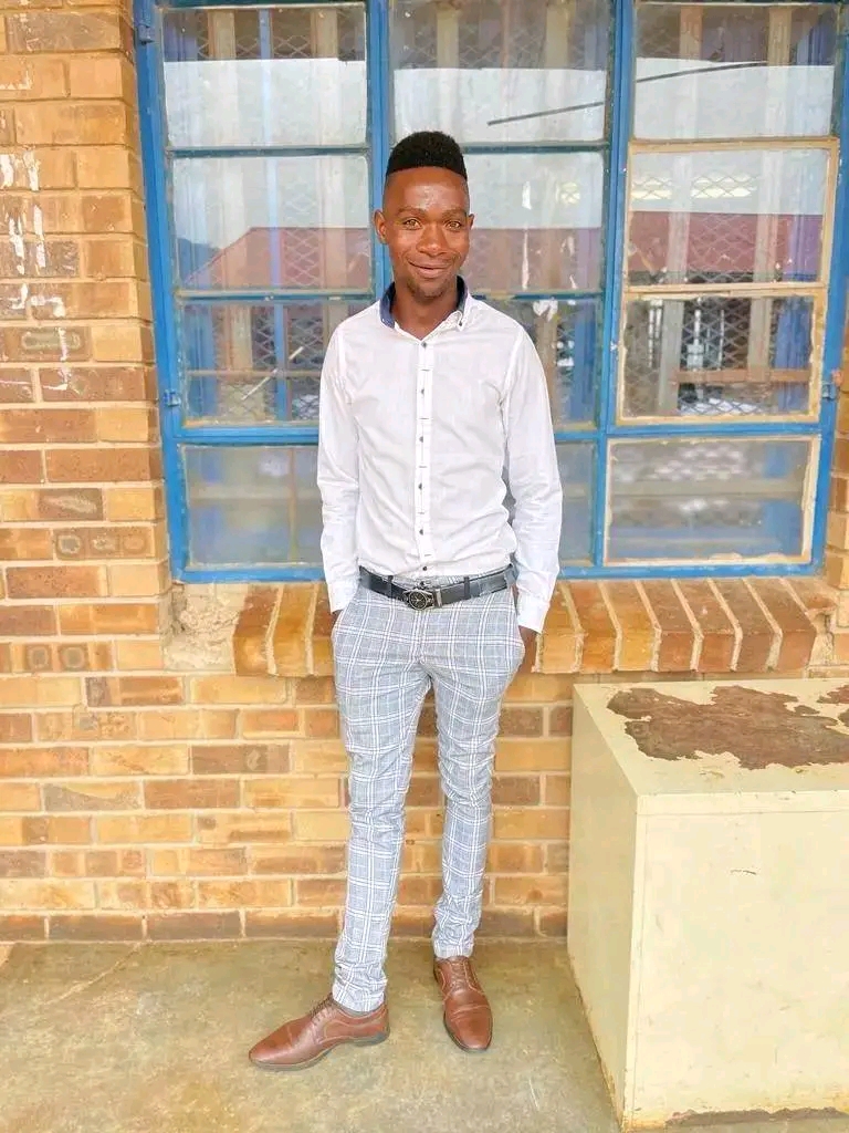 DR STHIBO THABO SAMUEL MAAKE  Profile image
